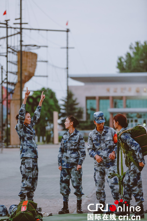 《真男2》本周继续空降兵惊险之旅 王威受罚惹新兵飙泪