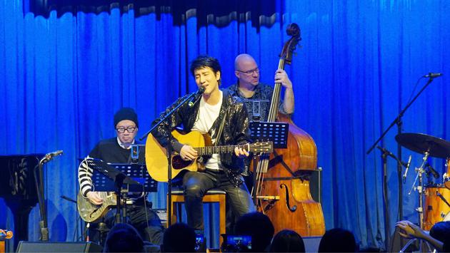 王力宏北京办“福利秀”满满都是爵士味