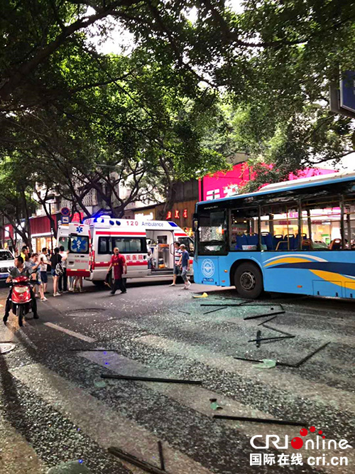 图片默认标题_fororder_事故现场（乐山市中区宣传部-供图）-(2)