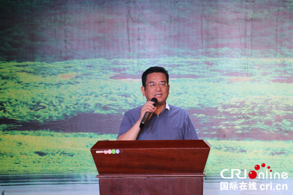 图片默认标题_fororder_杨波校长发言