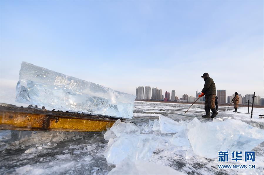 「新华网」“梦幻冰城”的诞生