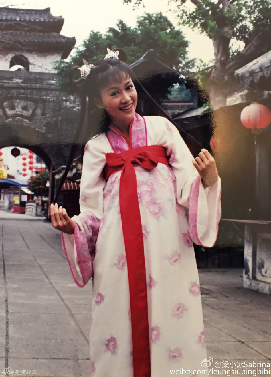 梁小冰晒《少年梁祝》绝密照 罗志祥卖萌(组图)