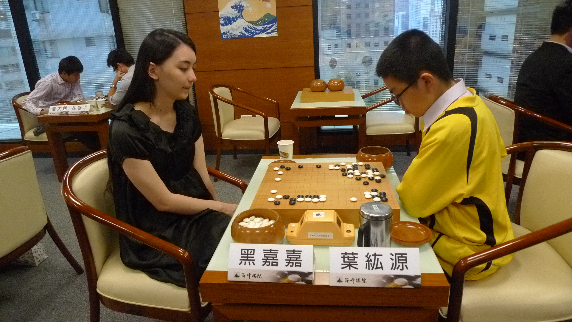 围棋混血美女颜美如仙 曾胜"台版阿尔法狗"