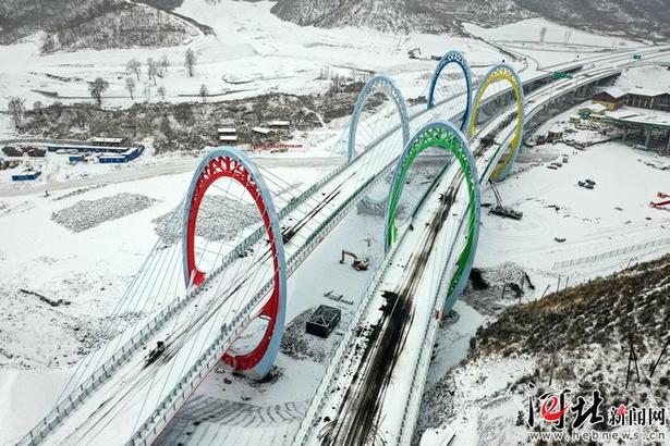 奋战冰天雪地 确保年底通车——延崇高速公路河北段建设现场探访