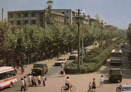 （导航成都，移动端）发现成都：你不知道的世界城市史