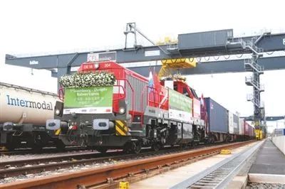 「国际在线」奶粉、牛肉、番茄酱、保时捷……中欧班列整年都在忙