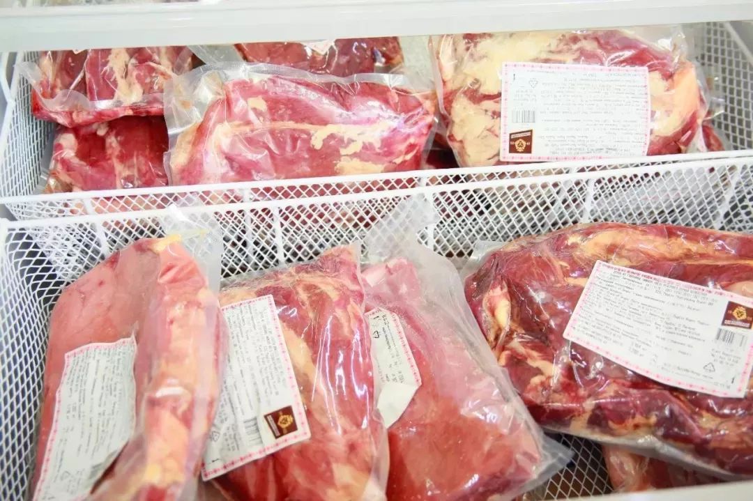 「国际在线」奶粉、牛肉、番茄酱、保时捷……中欧班列整年都在忙