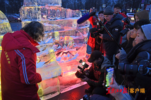 哈尔滨冰雕艺术展亮相莫斯科