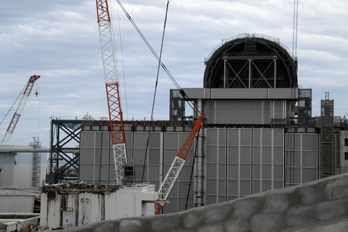 「参考消息」福岛核电站反应堆内部视频首次曝光：瓦砾遍地 辐射