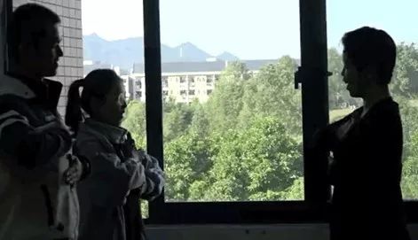 「人民网」了不起！专治各种丧懒颓，就问你服不服…