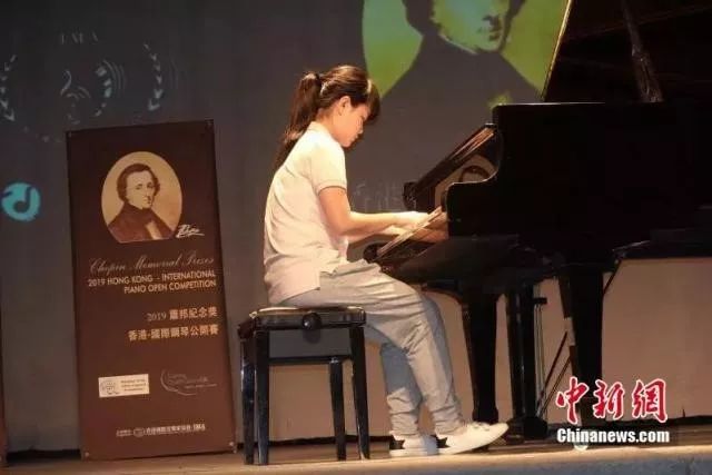 「人民网」了不起！专治各种丧懒颓，就问你服不服…