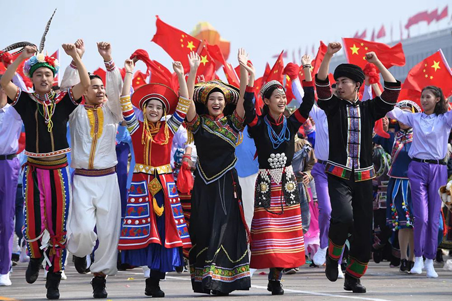 [新华网]【年终报道】我们的新时代·字述2019| 奔