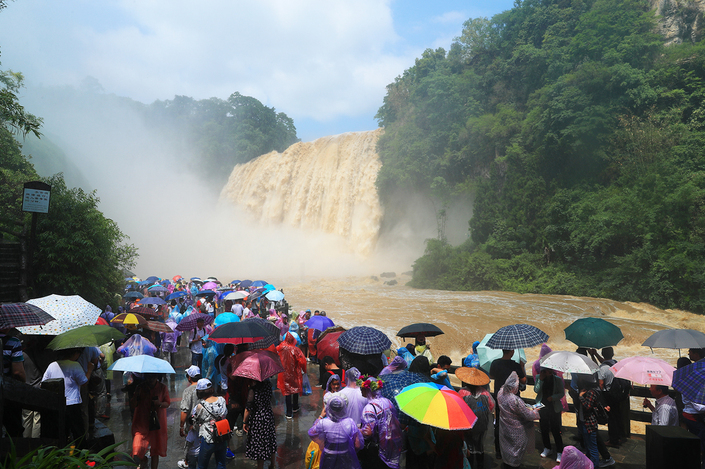 游客人数破亿 收入超千亿 2019年安顺旅游正红火