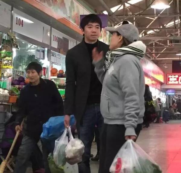 北京有个神奇的菜场！谢霆锋倪萍洪金宝高圆圆都爱逛