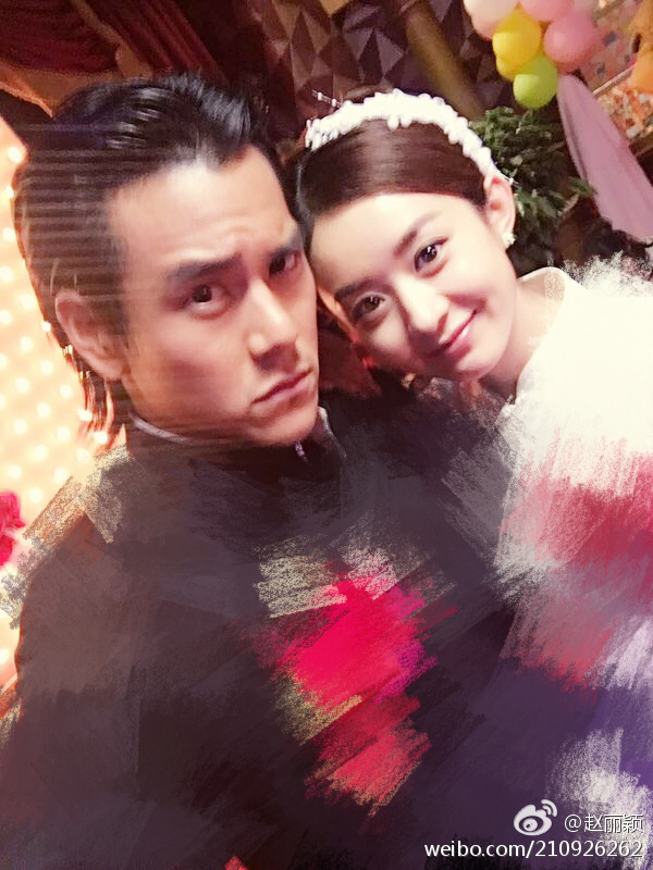 彭于晏赵丽颖演20年老夫妻两大流量担当衣品合拍吗