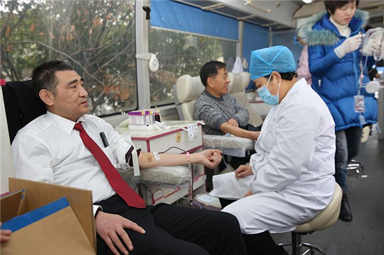 （供稿 公益列表 三吴大地泰州 移动版）泰州兴化法院组织开展无偿献血活动