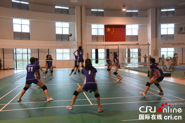 图片默认标题_fororder_排球训练备战省运（摄影--徐琴）