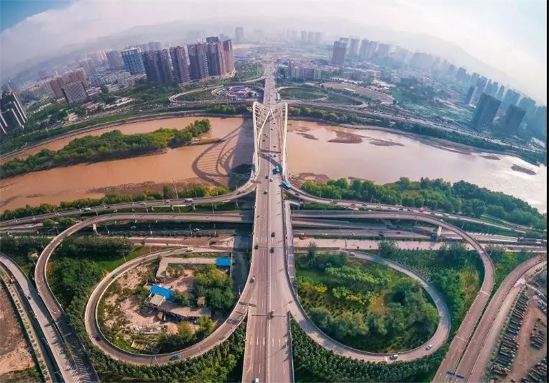 「兰州日报」【生态文明@湿地】候鸟与兰州相恋 展开黄河兰州段生