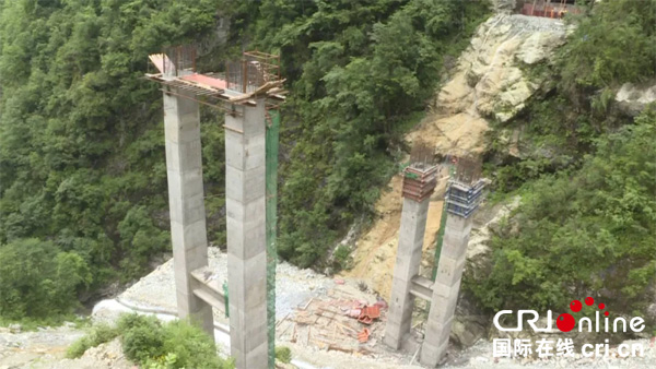 图片默认标题_fororder_修建中的雅康高速3