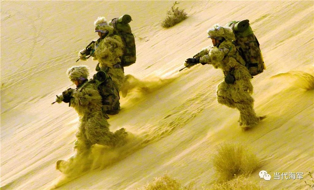 「新华网」帅！炸！海军陆战队最新大片来了！