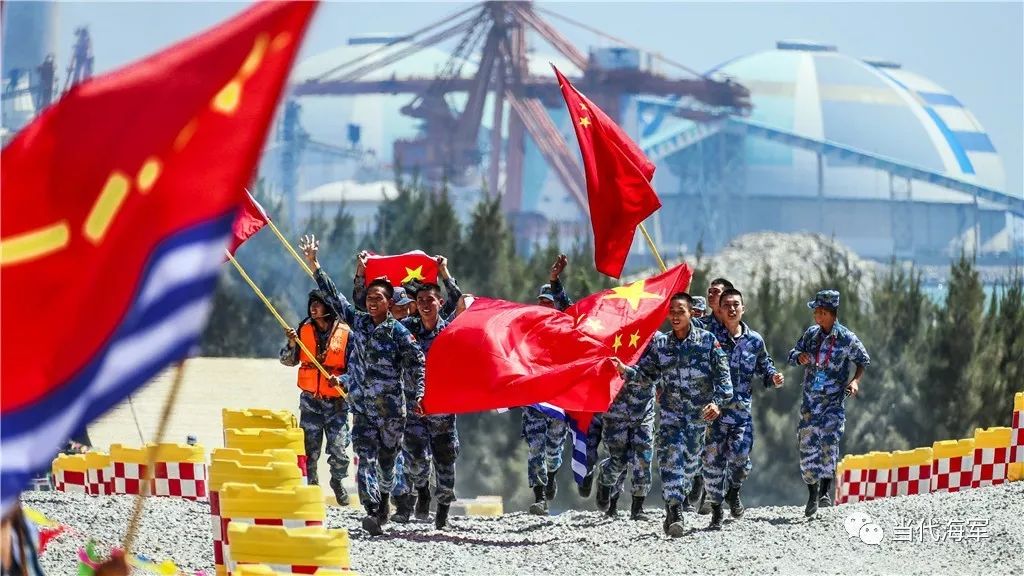 「新华网」帅！炸！海军陆战队最新大片来了！