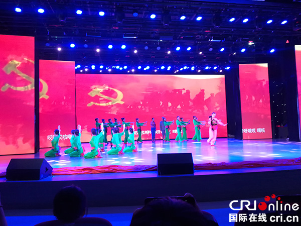 图片默认标题_fororder_演出现场（武侯区委宣传部----供图）