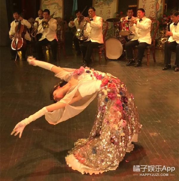网曝新版黄蓉李一桐谎报年龄被疑整容 还上过相亲节目