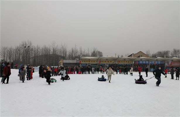 石家庄市植物园第二届“林海雪园”冰雪节开幕