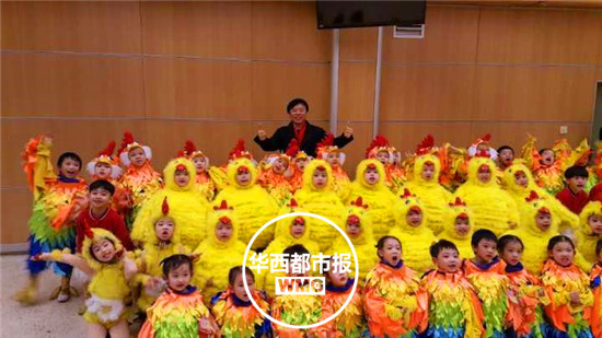 央视春晚第四次彩排 赵忠祥现身诉说历史故事