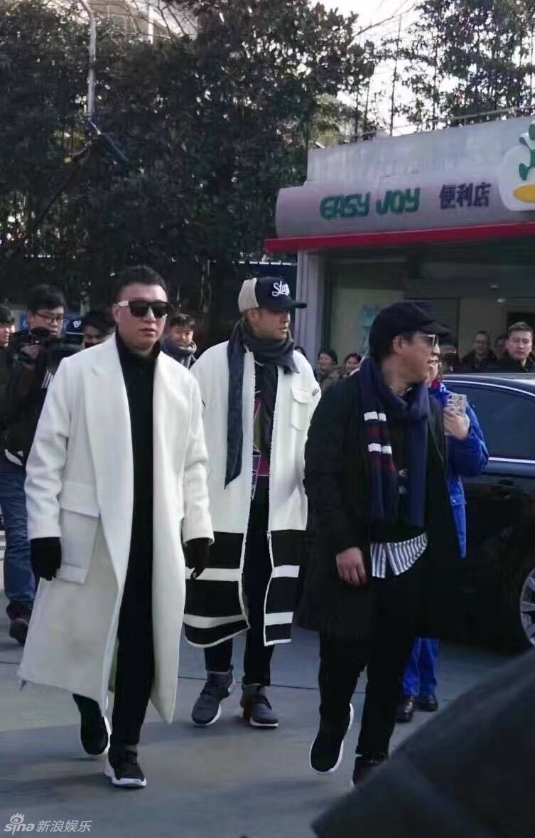 《极限挑战3》开录 孙红雷黄磊黄渤现身工地(组图)