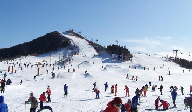 中国滑雪专业人才稀缺 媒体：是短板更是机遇