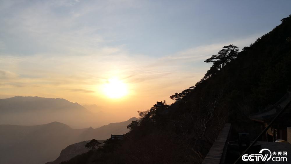 央视网@航拍千年古都别样魅力 这里曾是丝绸之路的东端