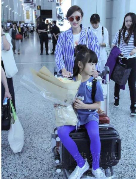 昆凌梁洛施叶一茜 娱乐圈十大幼龄星妈