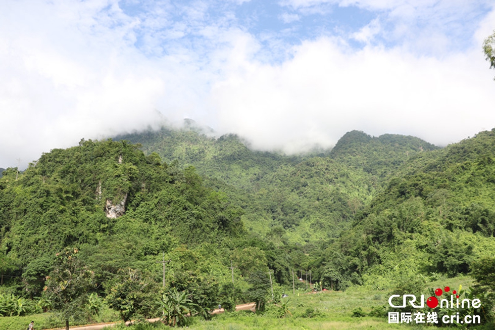 营救13名泰国足球队成员的行动仍在继续
