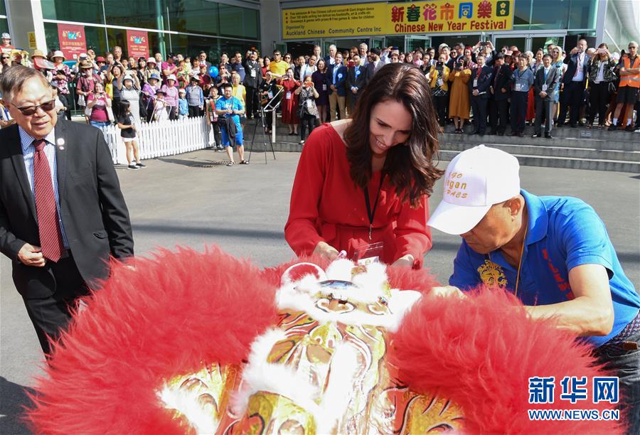 #新华网#新西兰总理参加当地华人贺鼠年新春活动