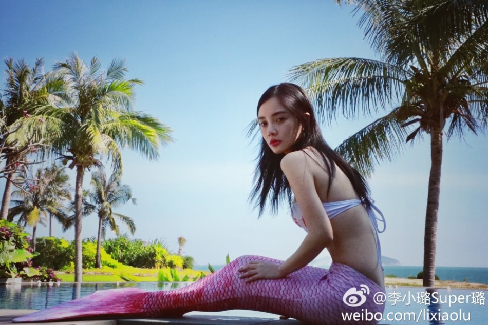 一家子扮美人鱼 李小璐最美贾乃亮最辣眼(组图)