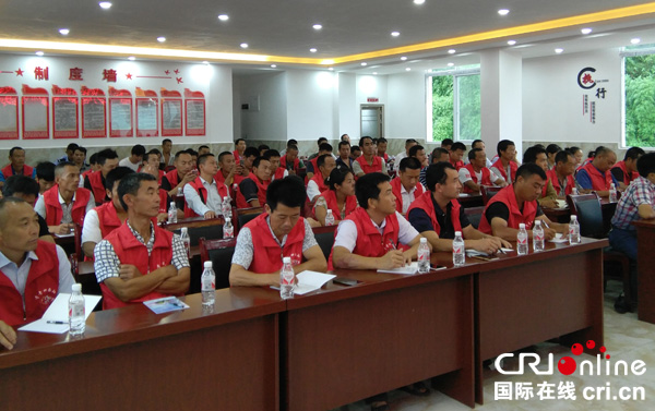 图片默认标题_fororder_讲座现场-(1)