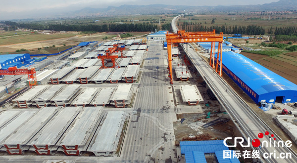 图片默认标题_fororder_新建京张高铁宣化制梁场