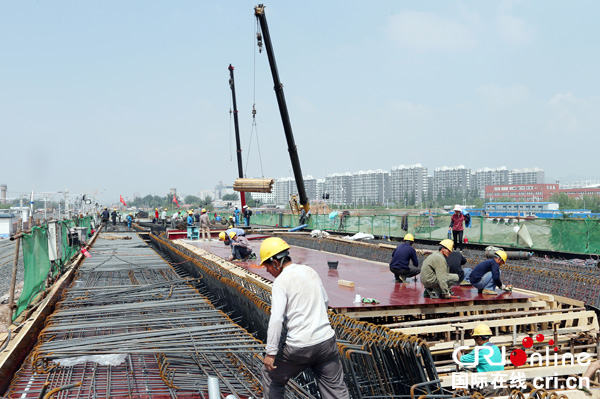 图片默认标题_fororder_新建京张高铁张家口南特大桥现浇梁施工现场