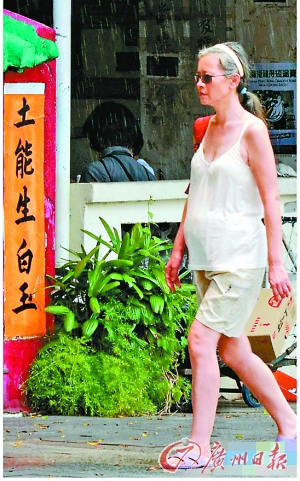 有瘫有死有变疯 陪你长大的港剧配角生活中却很惨