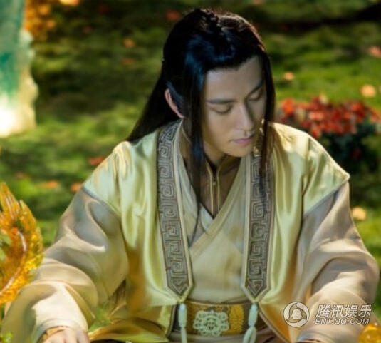 秦俊杰杨紫公开恋情 秦俊杰曾是谋男郎为何不火？