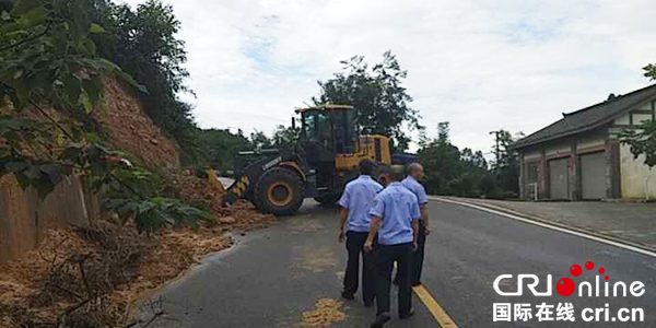 图片默认标题_fororder_清理道路
