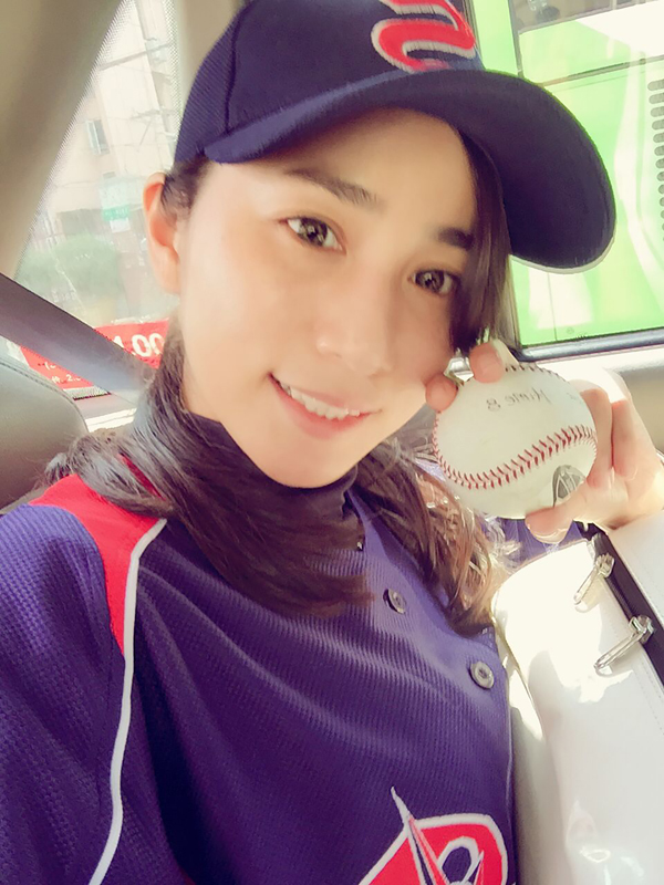 图片默认标题_fororder_48 侯颖