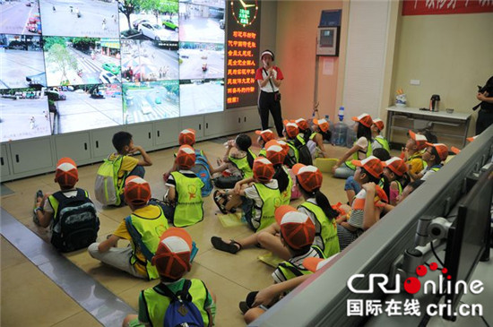 【法制安全】重庆梁平区公安局组织开展警营开放日活动