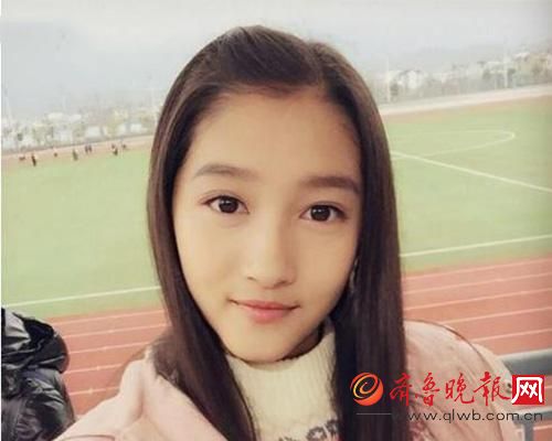 关晓彤被小助理揭底 “国民闺女”不清纯
