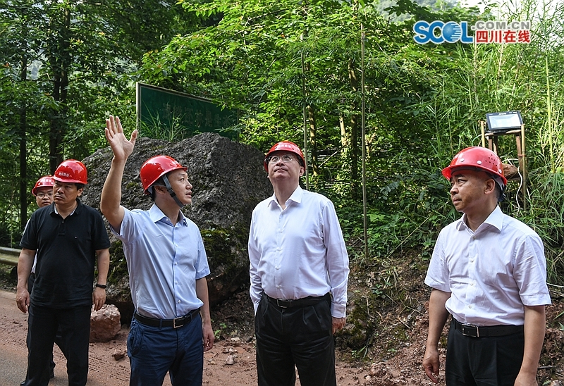 （头条，导航成都）尹力赴成都宣讲全会精神和指导贯彻落实工作