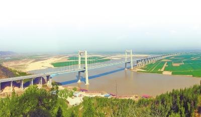 【豫见国际-图片】【 移动端-焦点图】黄河大桥：巨龙卧波筑通途