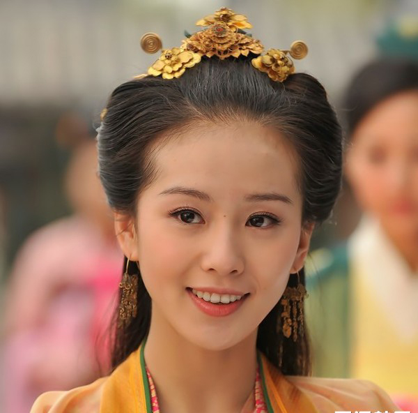 女星最美与最丑的照片:杨幂高圆圆谁更惊人
