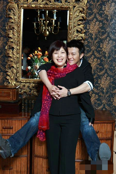 赵雅芝王艳董洁 不老女神与儿子似姐弟