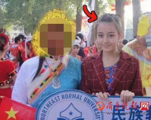 热巴被曝曾打工做售楼小姐 胖迪清纯旧照曝光